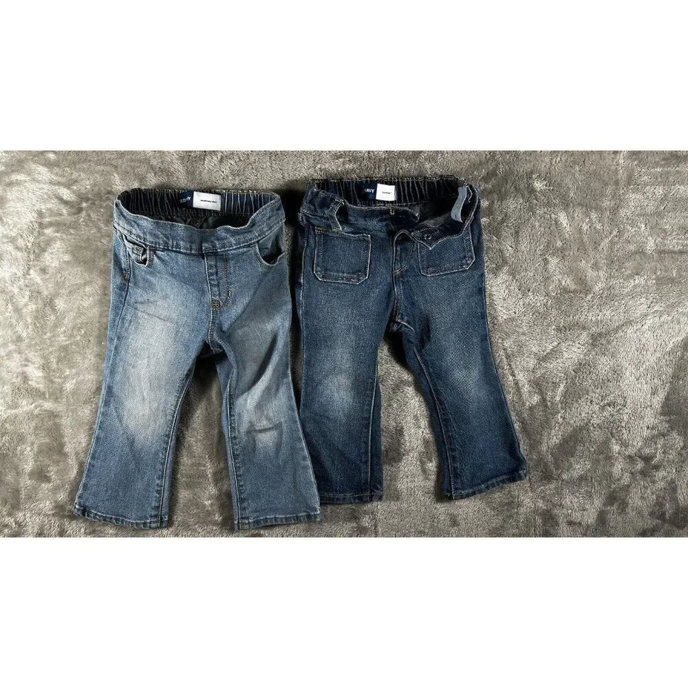 ✨ Bundle of TWO adorable Old Navy toddler flare jeans in size 2T! ✨